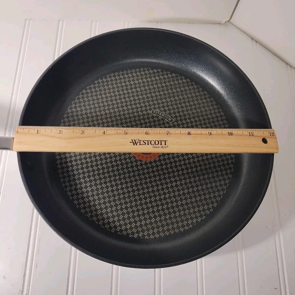 T-FAL 12
